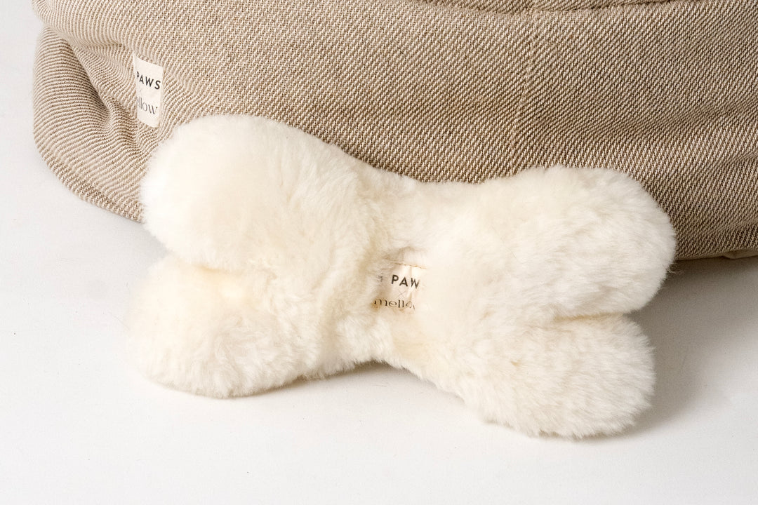 Natural Wollen Bone Toy from 8 Paws X Mellow