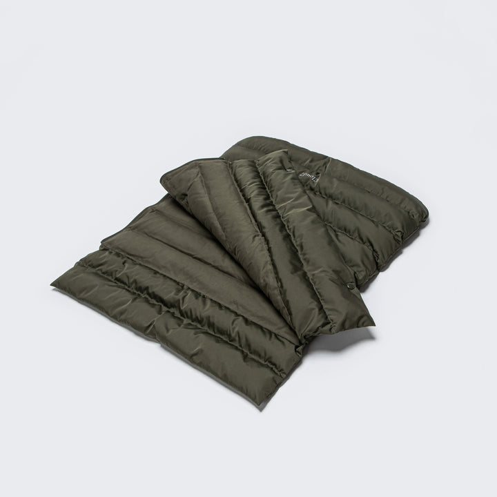 Dog Sleeping Bag Vancouver Olive from Cloud 7
